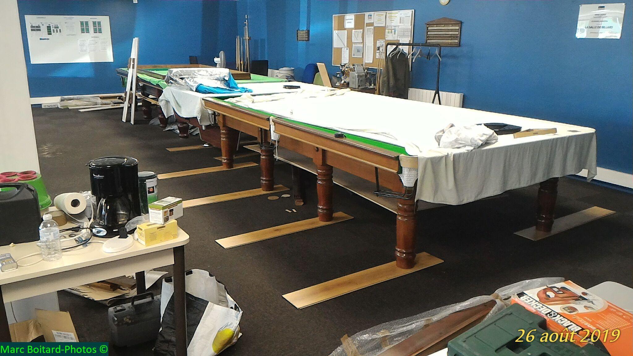Snooker ( 1,2  tonnes à déplacer de 20 cm pour léloigner du mur)